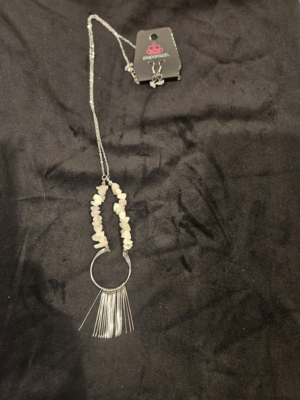 paparazzi Silver Fringe Hoop Necklace with Cream Chips
